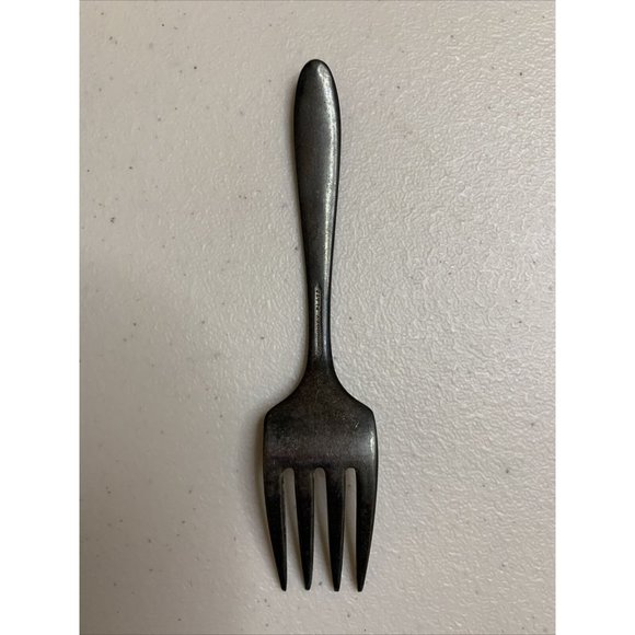 ANTIQUE, VINTAGE COLLECTIBLE BABY FORK 4" COMMUNITY SILVER PLATE - Picture 2 of 5